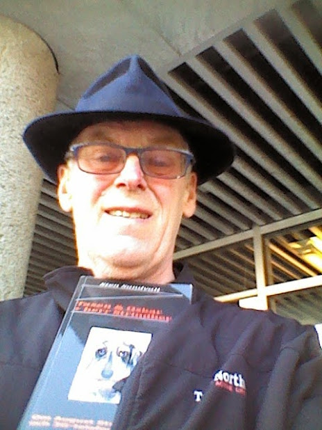 selfish utan för stadshuset